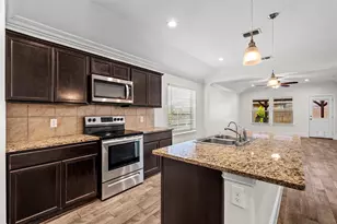 303 Triple Crown Ln, Ponder, TX 76259 - Photo 12
