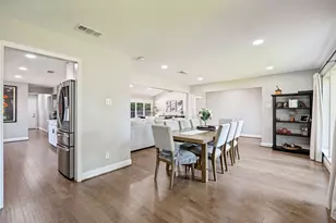 4137 Candlenut Ln, Dallas, TX 75244 - Photo 14