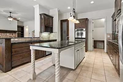 7004 Cherrybark Lane, North Richland Hills, TX 76182 - Photo 20