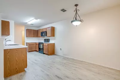 1313 Lauren Drive, Burleson, TX 76028 - Photo 14