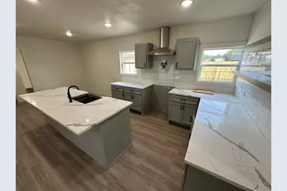 107 McArthur Lane, Cleburne, TX 76031 - Photo 1