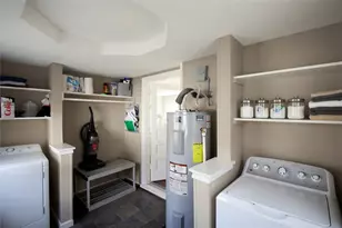 237 Samuel St, Lewisville, TX 75057 - Photo 6