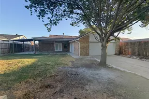 8601 Woodside Rd, Rowlett, TX 75088 - Photo 10
