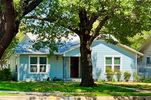 1720 Grand Ave, Fort Worth, TX 76164 - Photo 1