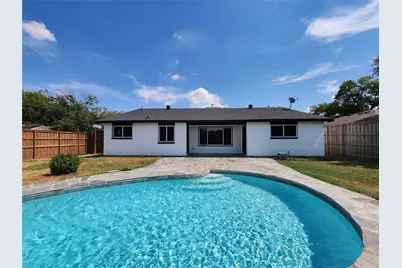 5300 Queenlily Court, Arlington, TX 76018 - Photo 2