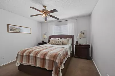264 Jefferson Parkway, Fort Worth, TX 76107 - Photo 16