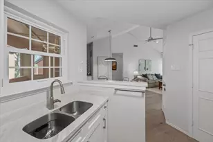 264 Jefferson Pkwy, Fort Worth, TX 76107 - Photo 12