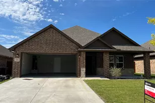 1004 Hardaway Dr, Greenville, TX 75402 - Photo 1