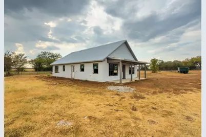 933 Hcr 2224 E, Aquilla, TX 76622 - Photo 10