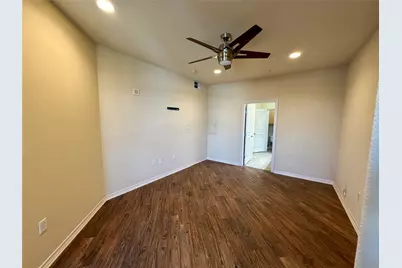 330 Las Colinas Boulevard E #1006, Irving, TX 75039 - Photo 12