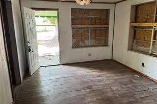 710 Black St, Jasper, TX 75951 - Photo 10