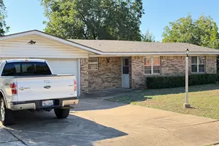111 E Dawn Dr, Robinson, TX 76706 - Photo 2