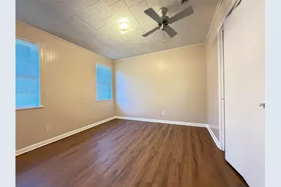 111 E Dawn Drive, Robinson, TX 76706 - Photo 14