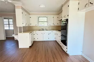 111 E Dawn Dr, Robinson, TX 76706 - Photo 6