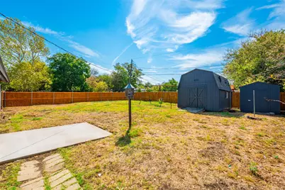 1312 E Mitchell Street, Arlington, TX 76010 - Photo 32