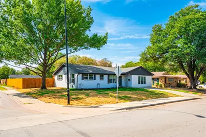 1312 E Mitchell Street, Arlington, TX 76010 - Photo 4