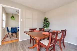 10425 Church Rd, Dallas, TX 75238 - Photo 6