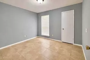 915 Lemontree Dr, Arlington, TX 76017 - Photo 8