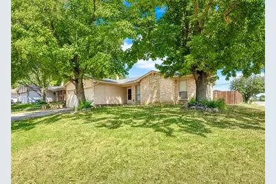 915 Lemontree Drive, Arlington, TX 76017 - Photo 1