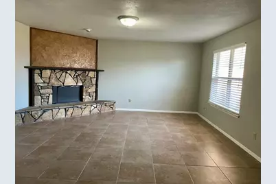 915 Lemontree Drive, Arlington, TX 76017 - Photo 6