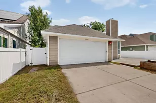 10214 Lakeview Dr, Providence Village, TX 76227 - Photo 28