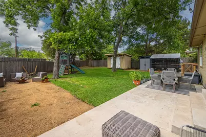 11207 Sinclair Avenue, Dallas, TX 75218 - Photo 24