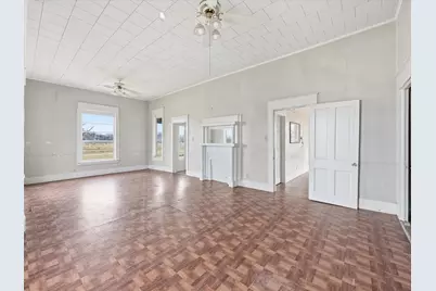 409 NW Main Street, Ennis, TX 75119 - Photo 16