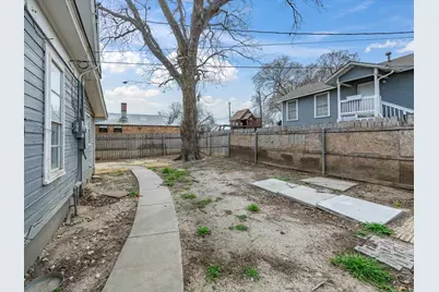 409 NW Main Street, Ennis, TX 75119 - Photo 30