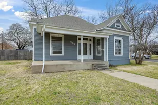 409 NW Main St, Ennis, TX 75119 - Photo 2