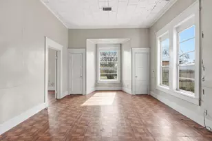 409 NW Main St, Ennis, TX 75119 - Photo 10