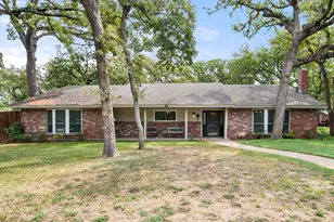1001 Whispering Oak Ct, Arlington, TX 76012 - Photo 1