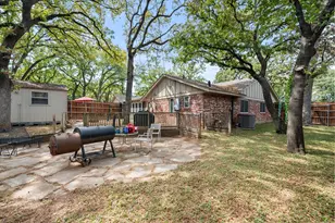 1001 Whispering Oak Ct, Arlington, TX 76012 - Photo 36