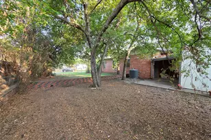 901 4th Ave, Mineral Wells, TX 76067 - Photo 20
