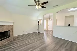 9021 Rushing River Dr, Fort Worth, TX 76118 - Photo 4