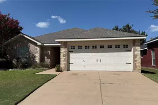 9021 Rushing River Dr, Fort Worth, TX 76118 - Photo 2