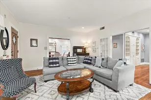 1500 Clover Ln, Fort Worth, TX 76107 - Photo 6