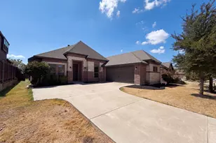 130 Red Pine Dr, Red Oak, TX 75154 - Photo 1