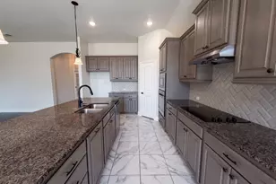 130 Red Pine Dr, Red Oak, TX 75154 - Photo 2