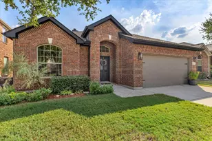 5728 Sapphire Pool Trail, Fort Worth, TX 76244 - Photo 2