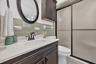 402 W Carter St, Savoy, TX 75479 - Photo 14