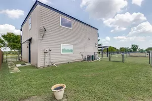 5675 4 Seasons Ln, McKinney, TX 75071 - Photo 24