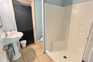 3557 Pecos St, Fort Worth, TX 76119 - Photo 8