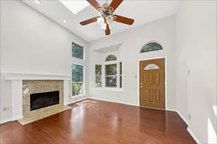 9016 Cumberland Dr, Irving, TX 75063 - Photo 2