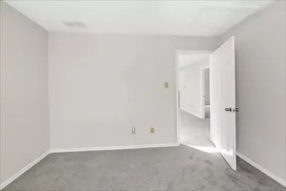 9016 Cumberland Drive, Irving, TX 75063 - Photo 14