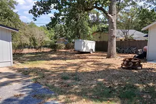 630 Cedarcrest Dr, Tool, TX 75143 - Photo 18