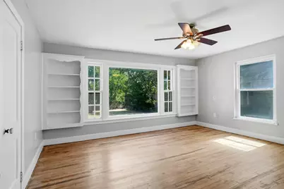 4005 Medford Road, Fort Worth, TX 76103 - Photo 12