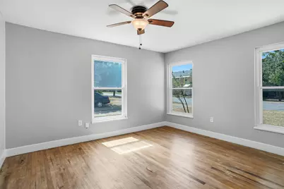4005 Medford Road, Fort Worth, TX 76103 - Photo 14
