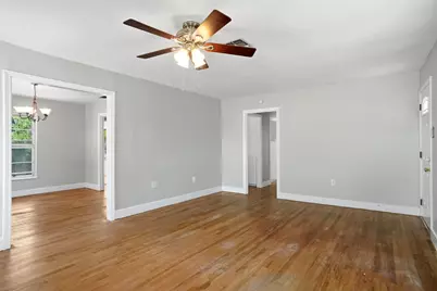 4005 Medford Road, Fort Worth, TX 76103 - Photo 6