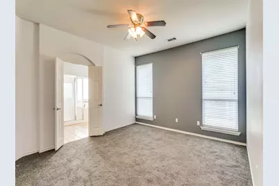 6357 Redeagle Creek Drive, Fort Worth, TX 76179 - Photo 6