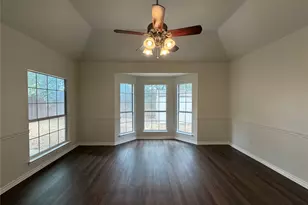 5821 Starboardway Dr, Fort Worth, TX 76135 - Photo 4